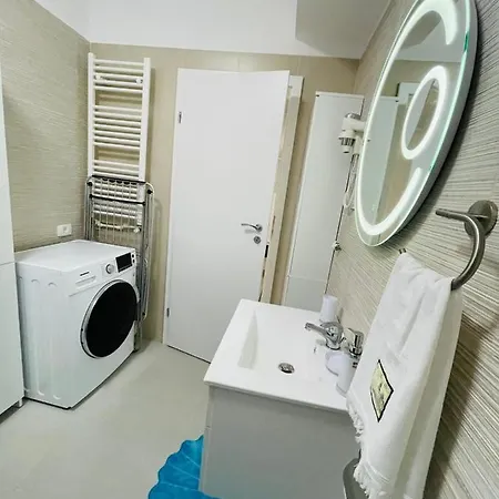 Apartament Yellow Mamaia Nord Năvodari