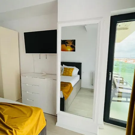 Apartament Yellow Mamaia Nord *