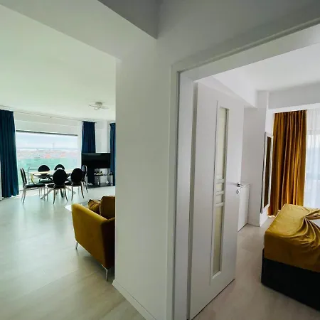 Yellow Mamaia Nord Apartament