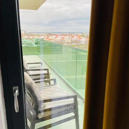 Yellow Mamaia Nord * Năvodari